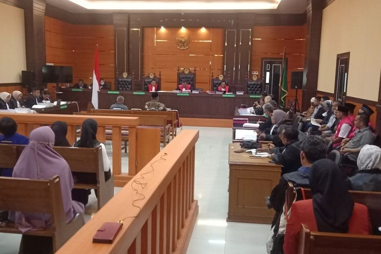 Korupsi Lahan Tol Padang-Sicincin,  Meski Sempat Bebas, MA Bisa Penjarakan Lagi 11 Terdakwa 